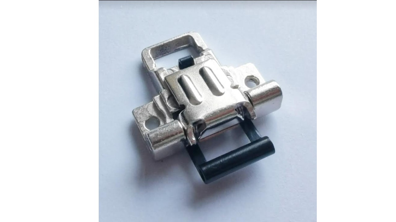 Heiniger, להב נעילה + קפיץ פתיחה למכונת תספורת הייניגר