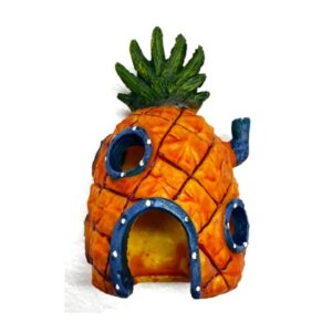 בית אננס מיניאטורי לאקווריום – עיצוב שובב בהשראת בובספוג